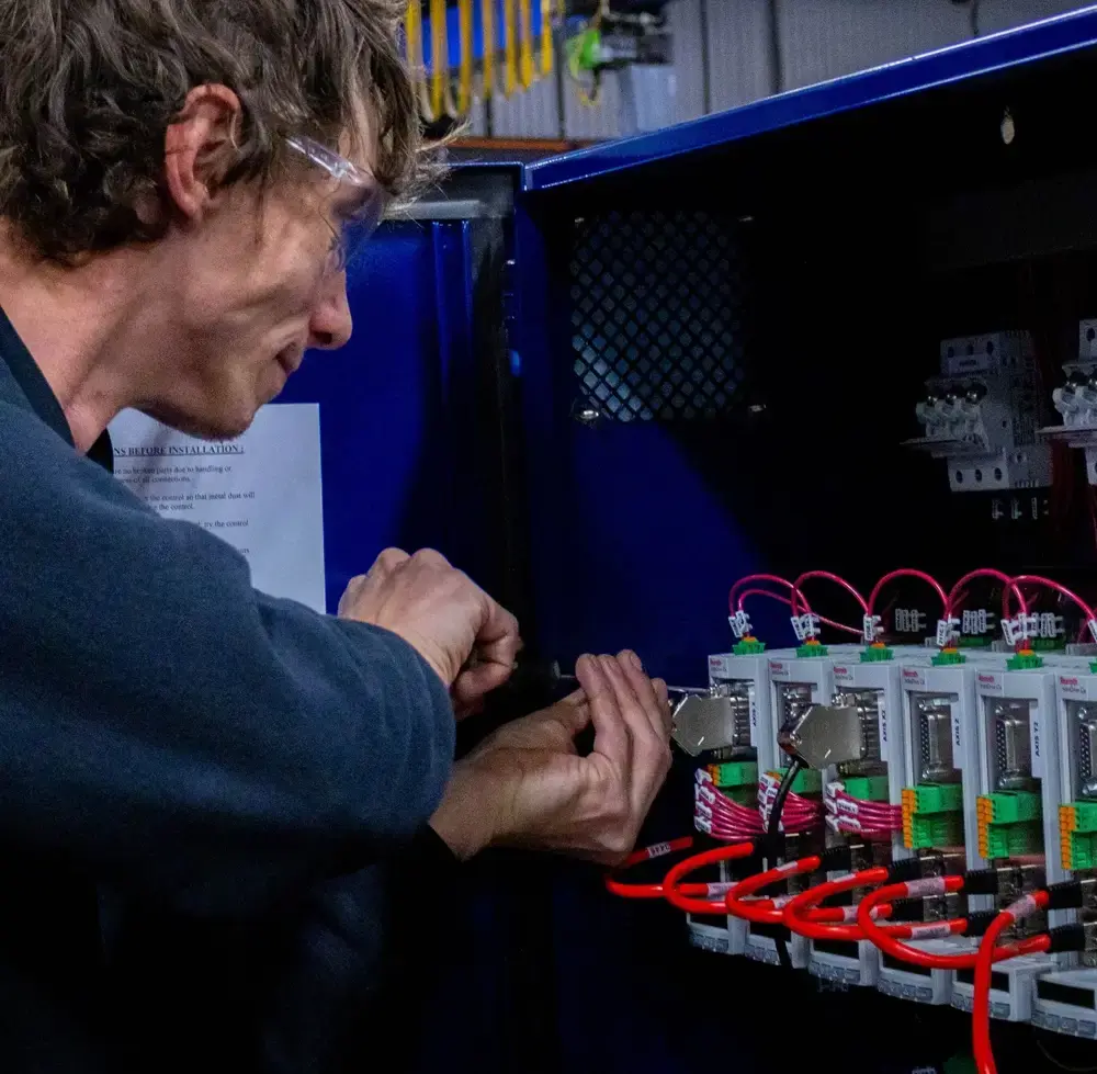 electromechanic-1 electromechanic-1